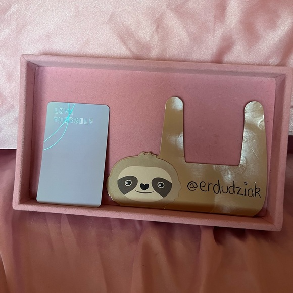 WTS $15

~ Taehyung pc LY ANSWER ver. E - Picture 2 of 2